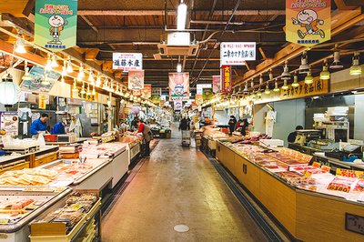 🛍️ 아키타 통째로 시장(아키타 마루고토 이치바)